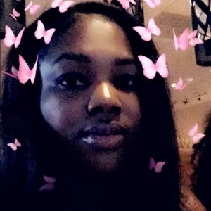 Meet your Posher, Yemi